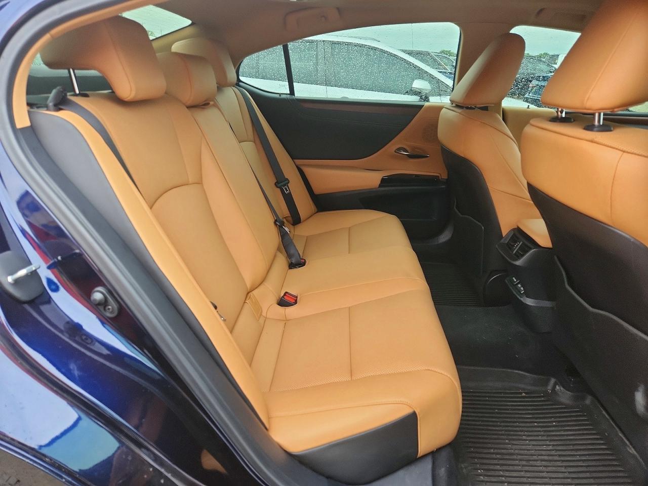 Lexus Es Base