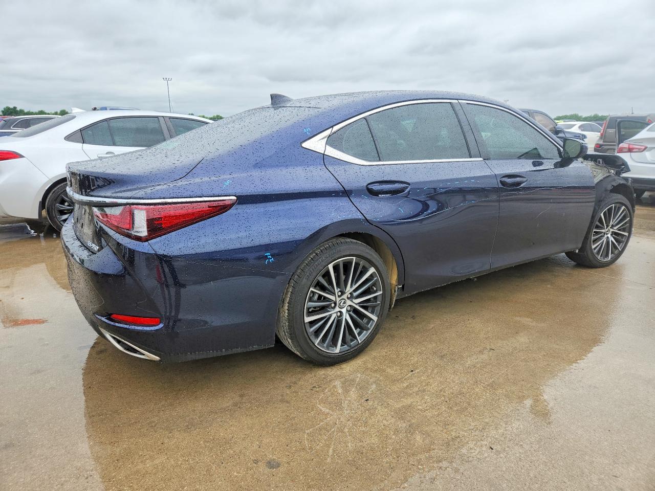 Lexus Es Base