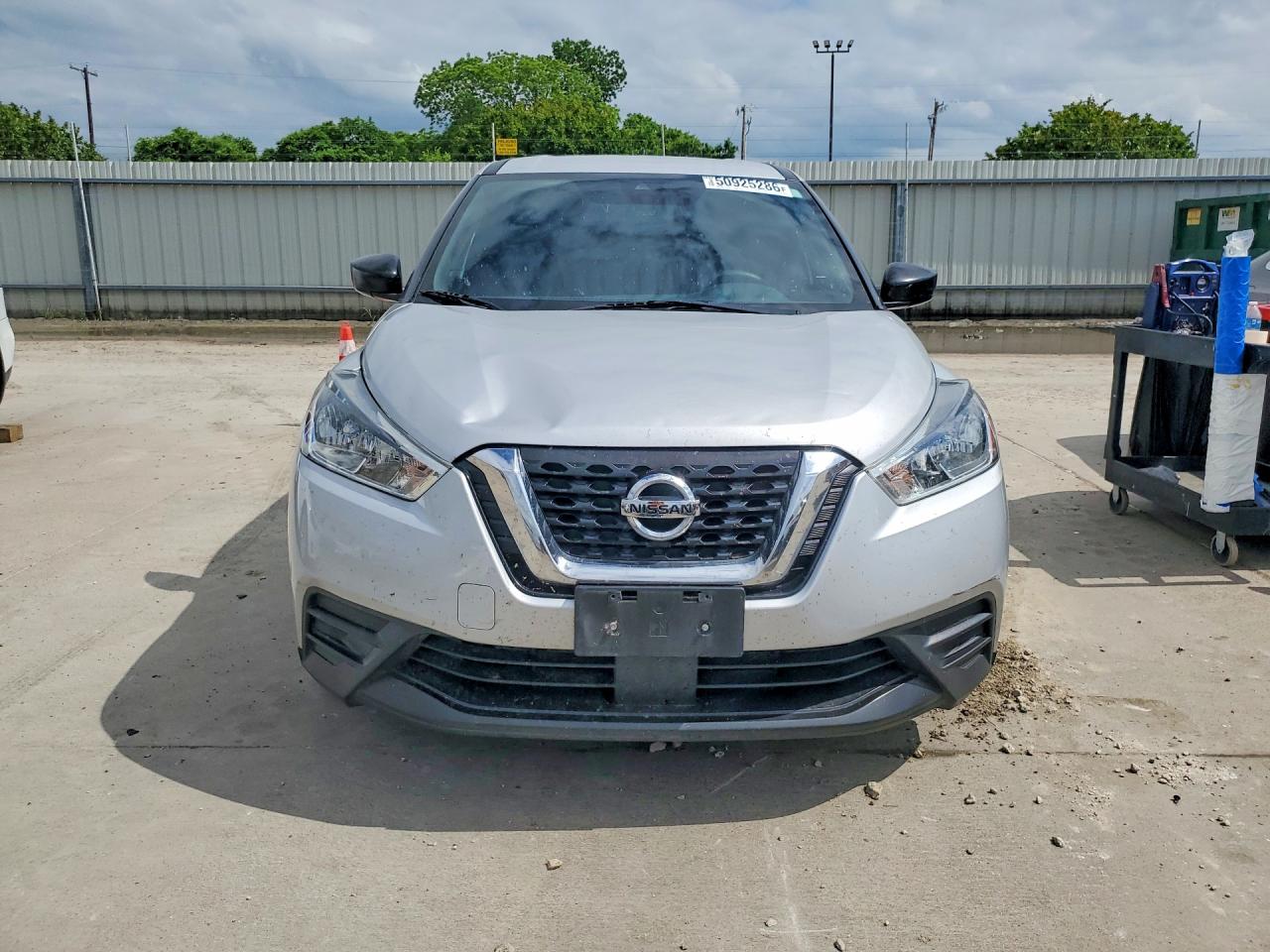 Nissan Kicks S