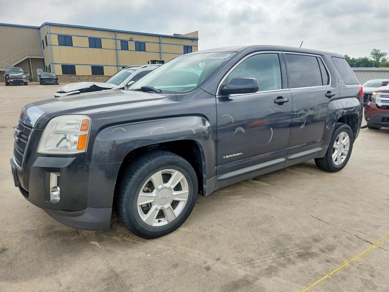 Salvage GMC Terrain Image