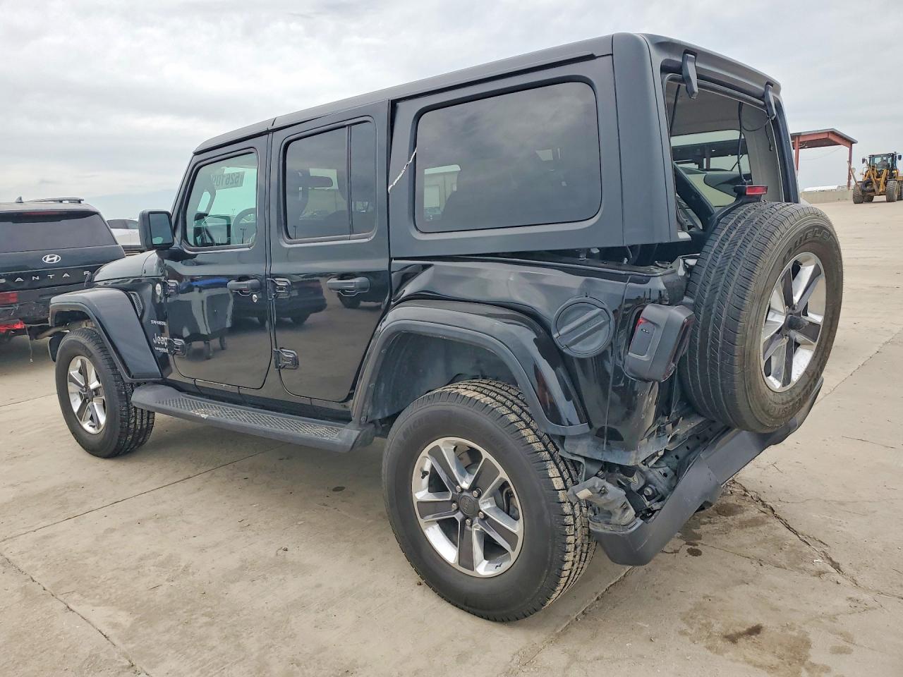Jeep Wrangler Sahara