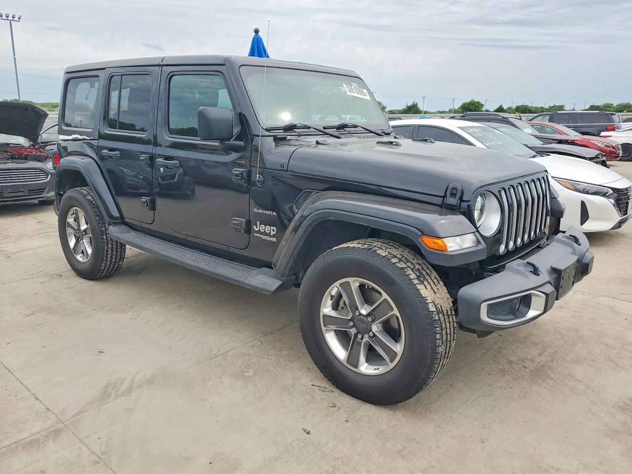 Jeep Wrangler Sahara