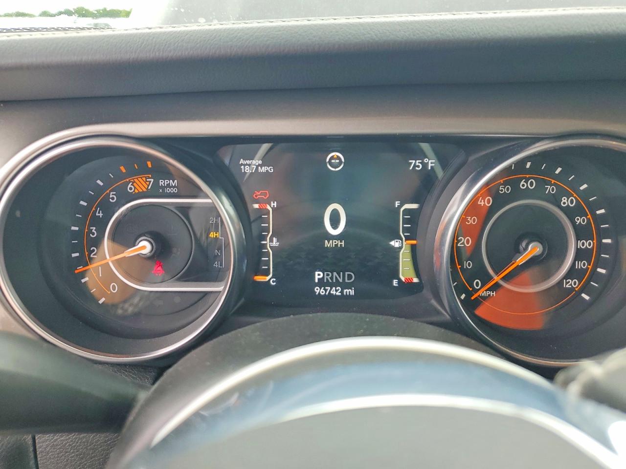 Jeep Wrangler Sahara