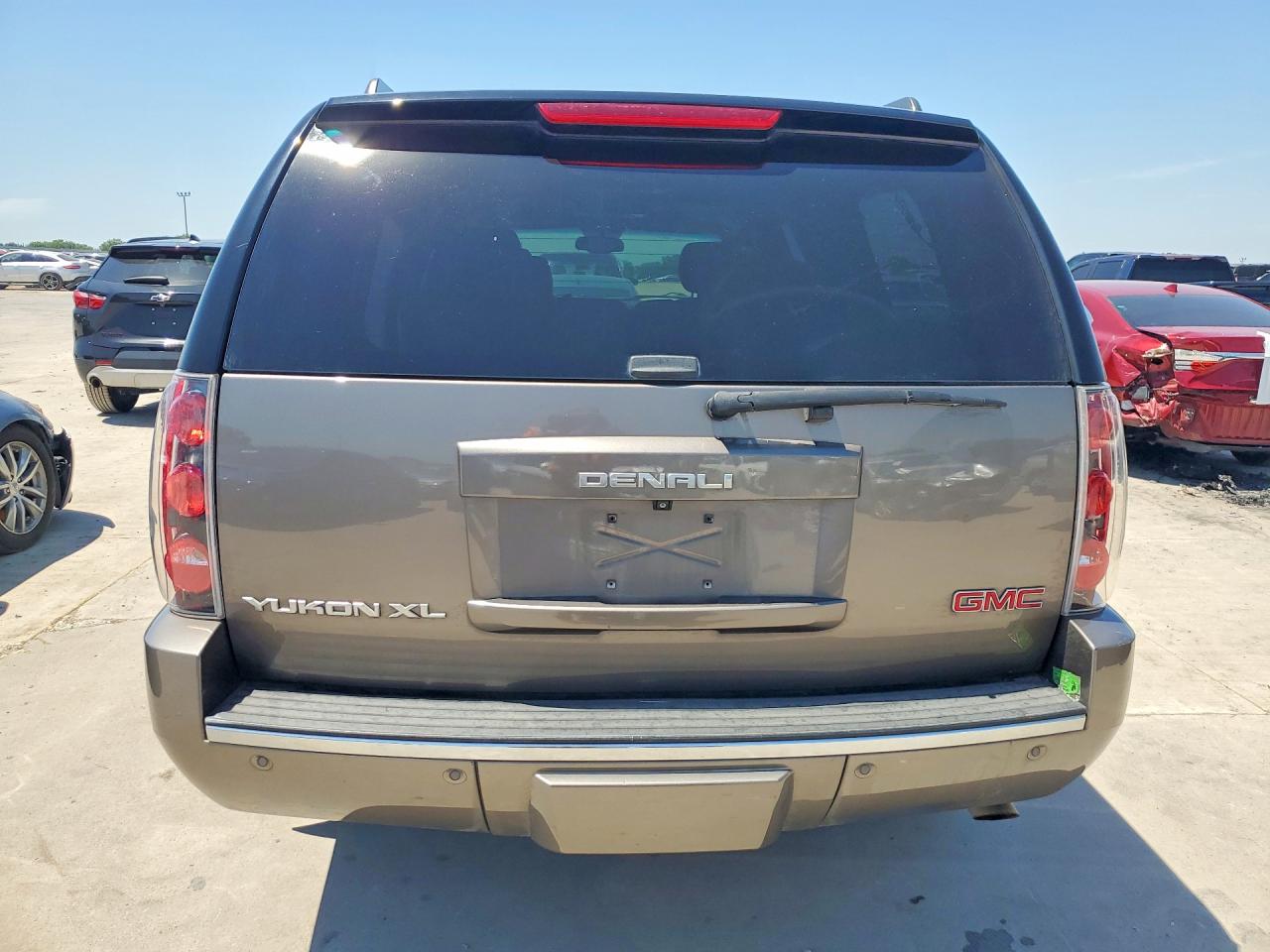 GMC Yukon Denali