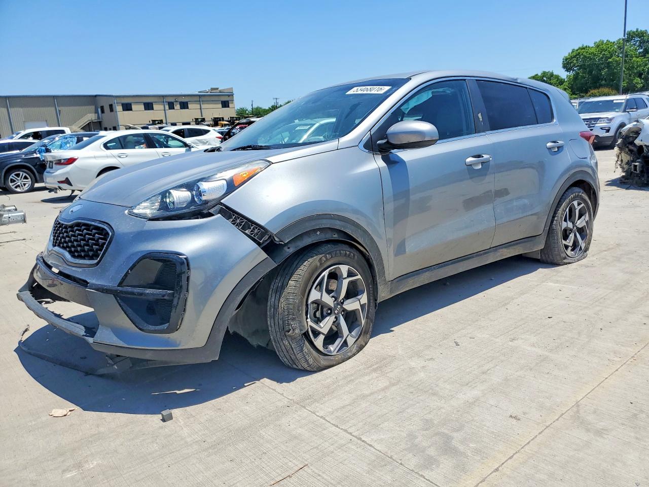 Salvage Kia Sportage Image