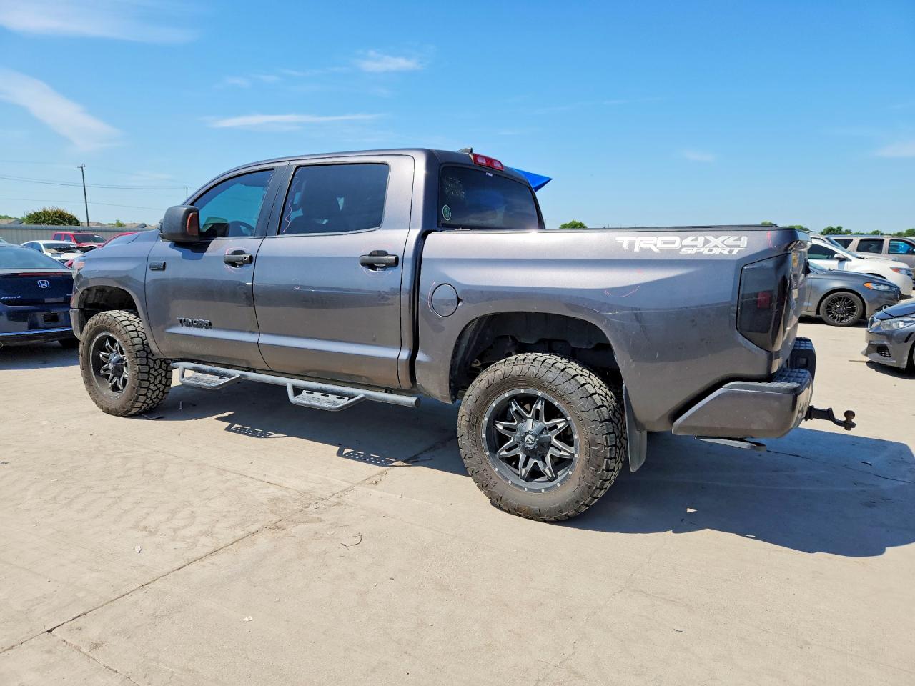 Toyota Tundra Sr5