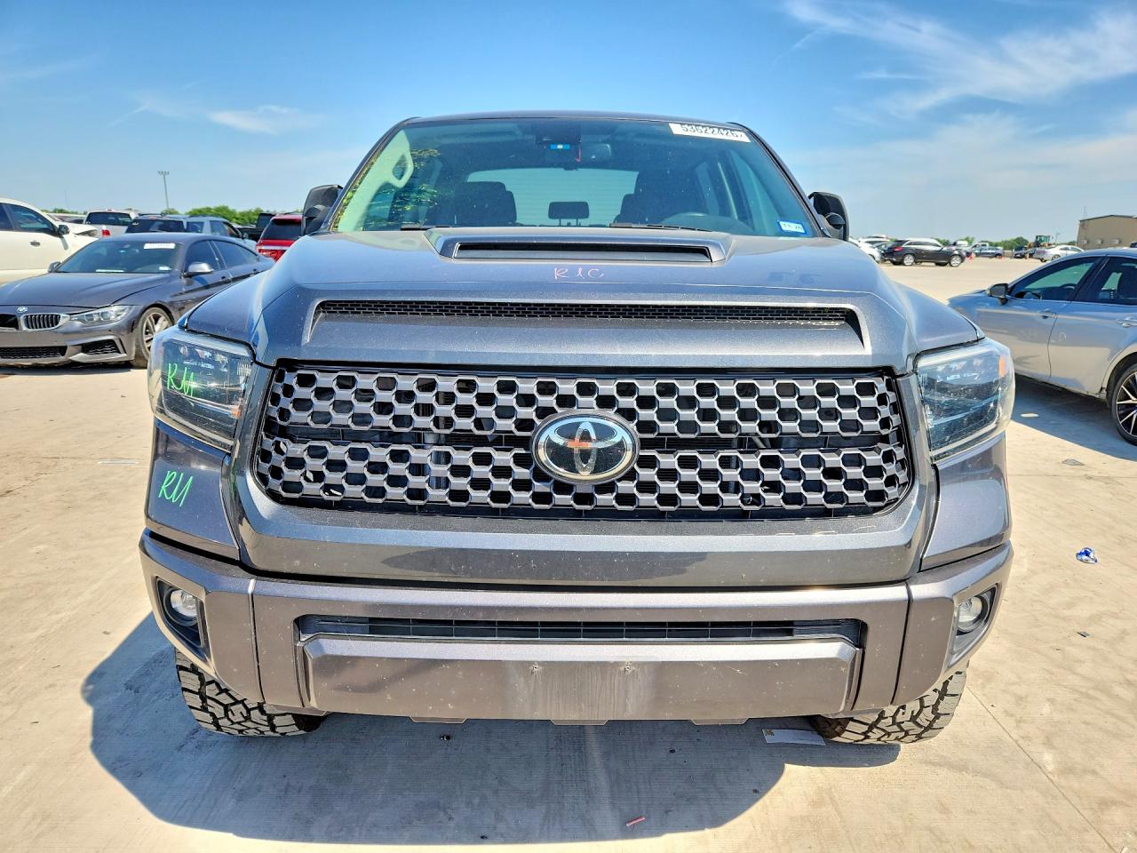 Toyota Tundra Sr5