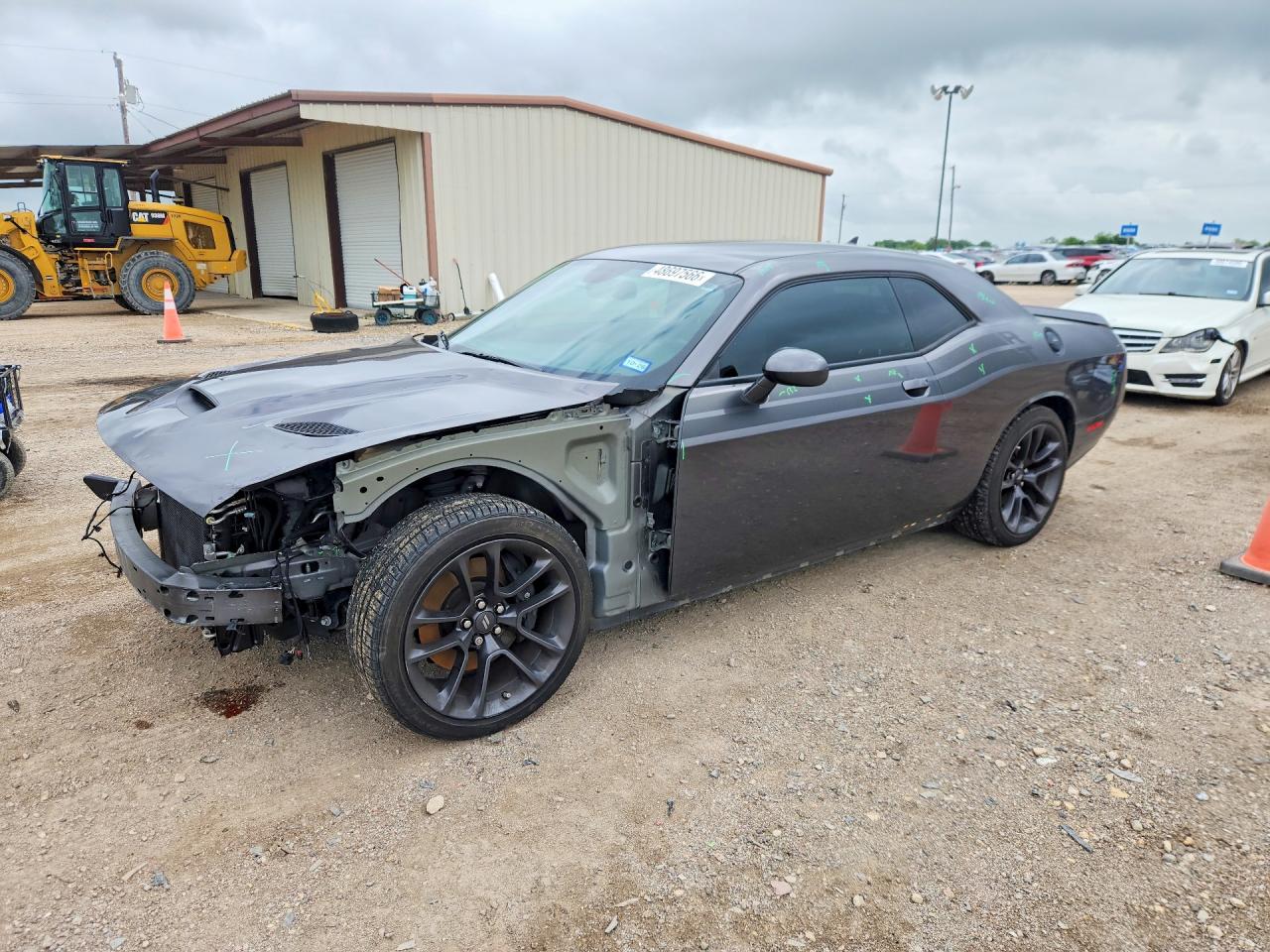 Salvage Dodge Challenger Image