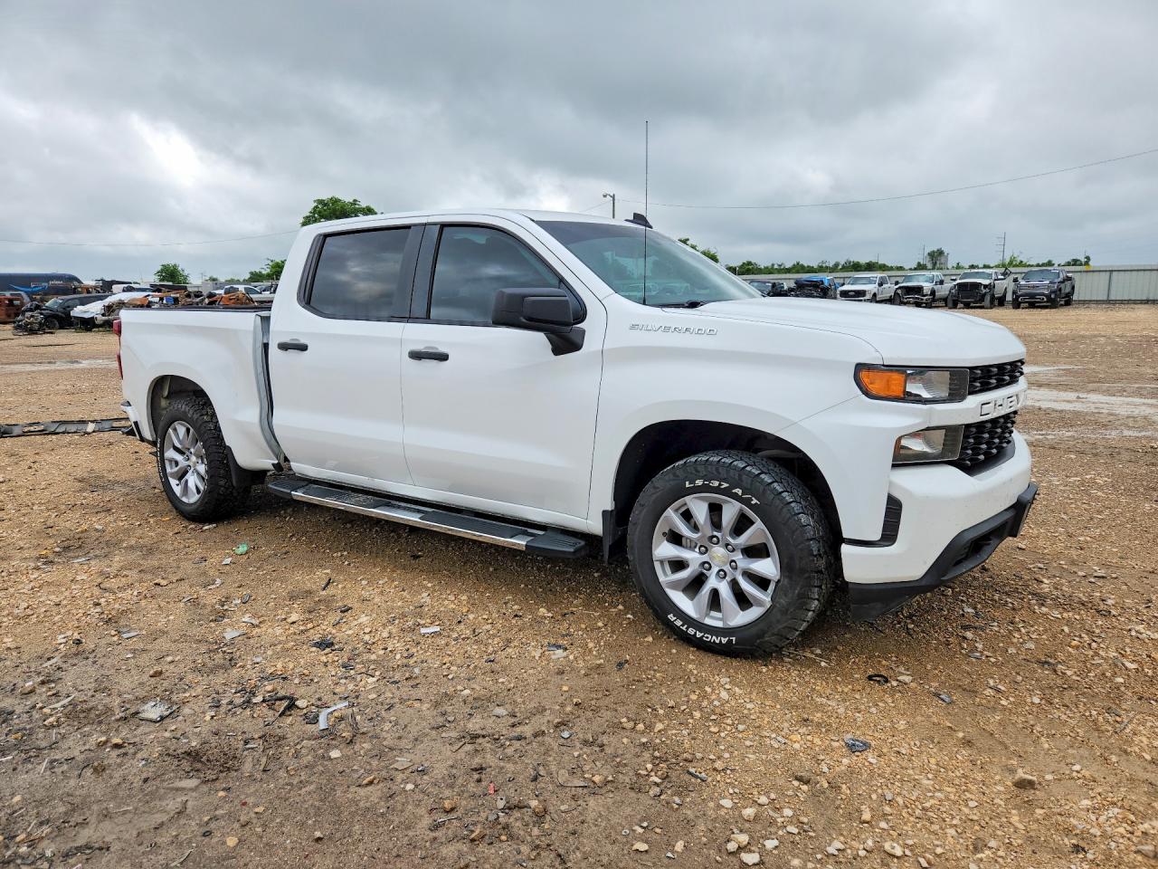 Chevrolet Silverado C1500 Custom