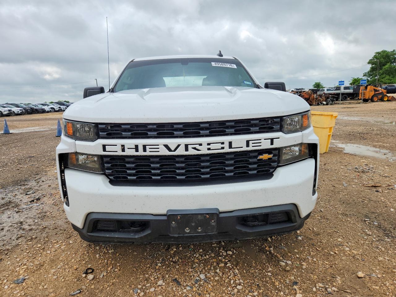Chevrolet Silverado C1500 Custom