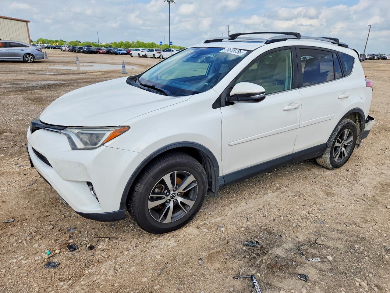 Salvage Toyota RAV4 Image