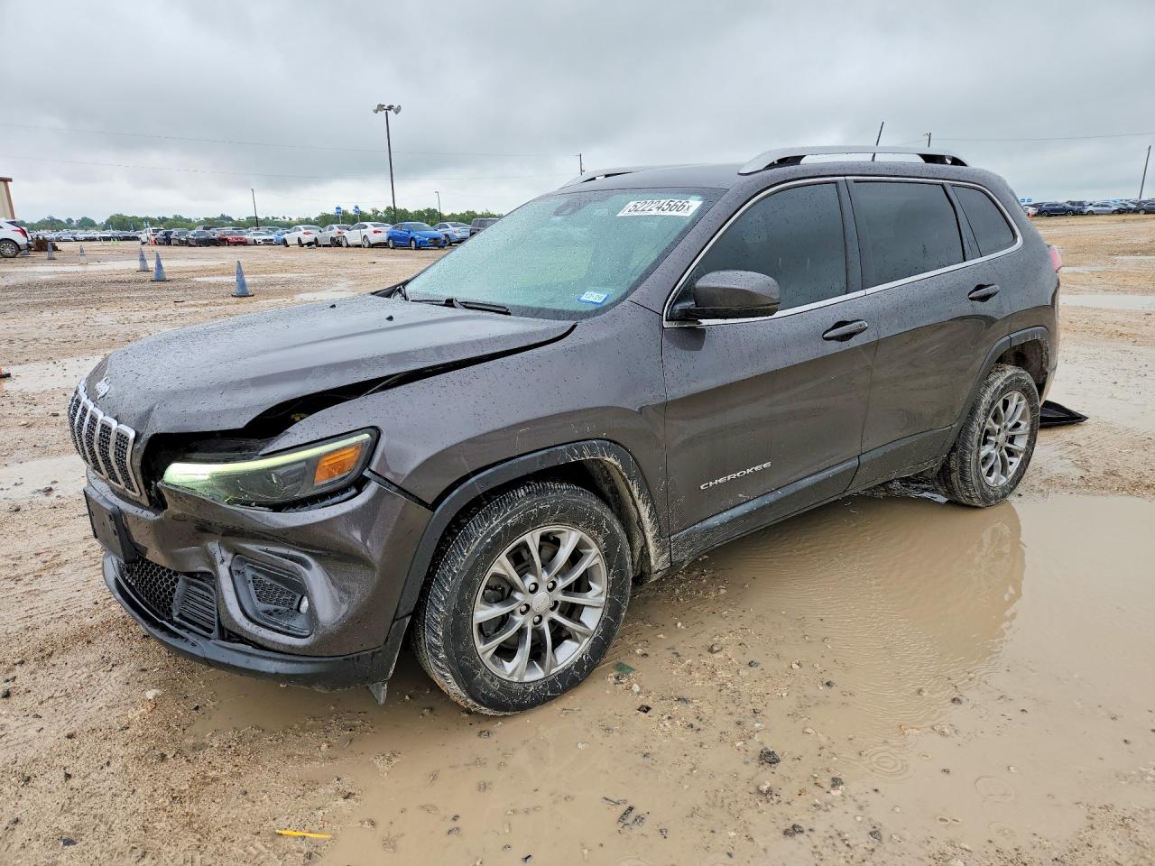 Salvage Jeep Grand Cherokee Image