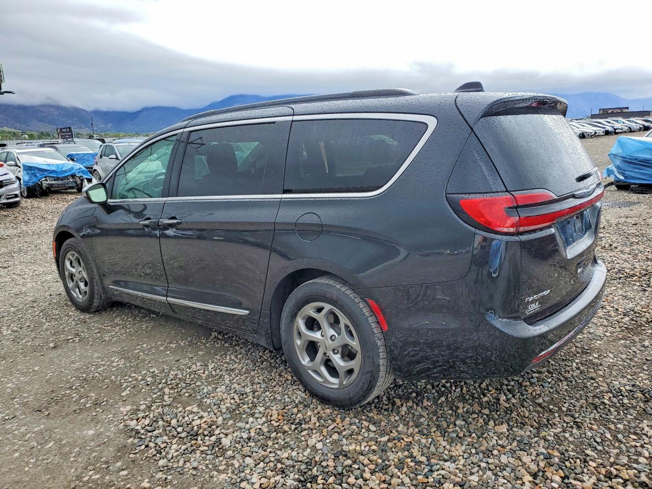 Chrysler Pacifica Limited