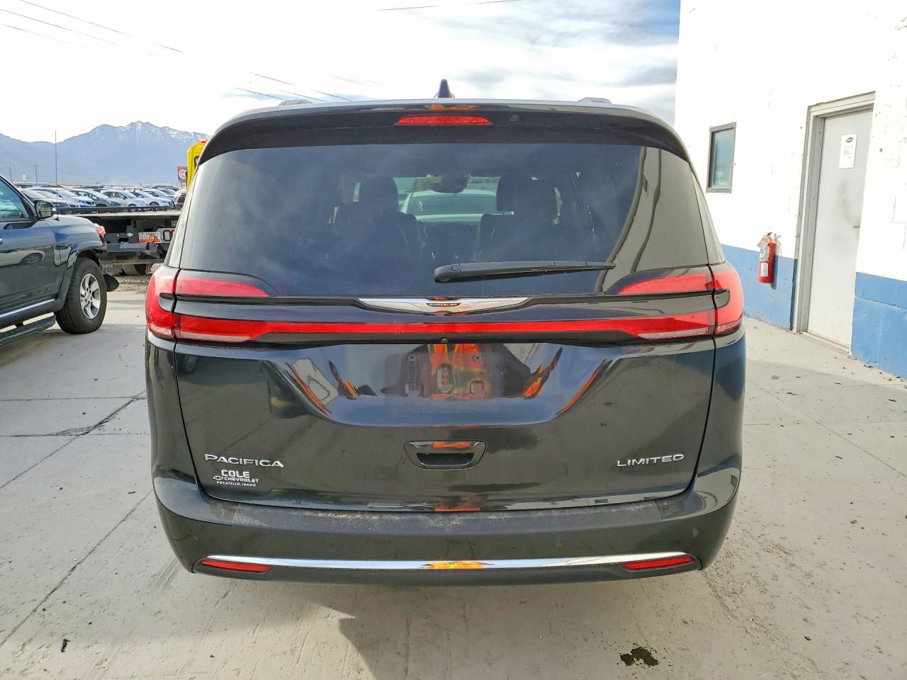 Chrysler Pacifica Limited