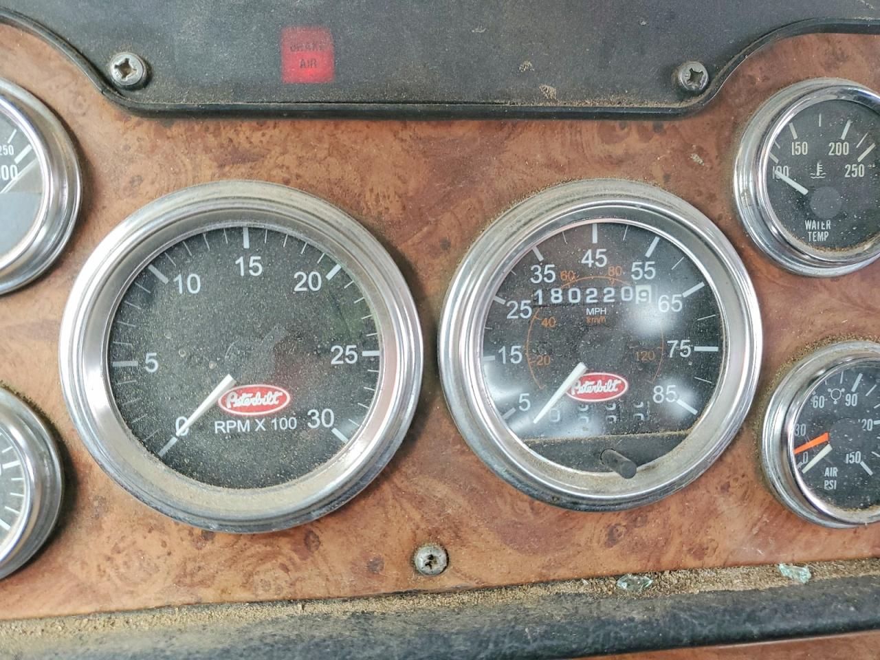 Peterbilt 379