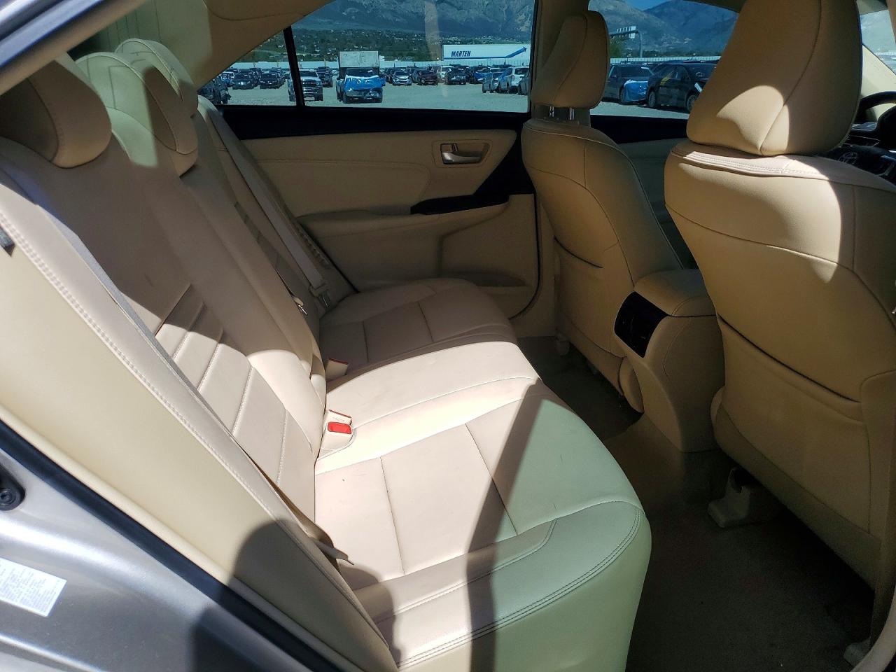 Toyota Camry Xle
