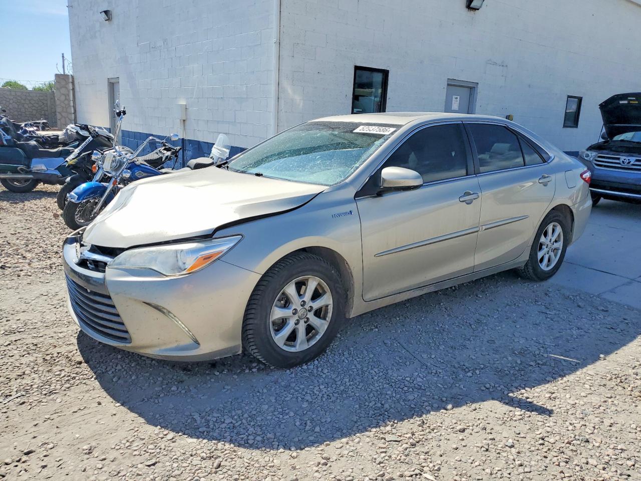 Salvage Toyota Camry Image