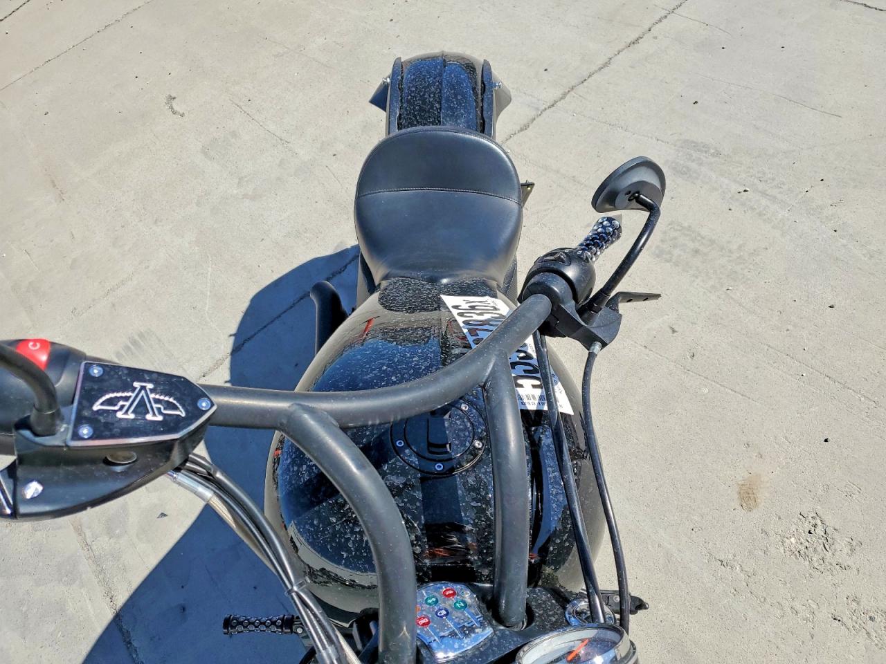 Victory Motorcycles Motorcycle 8-ball