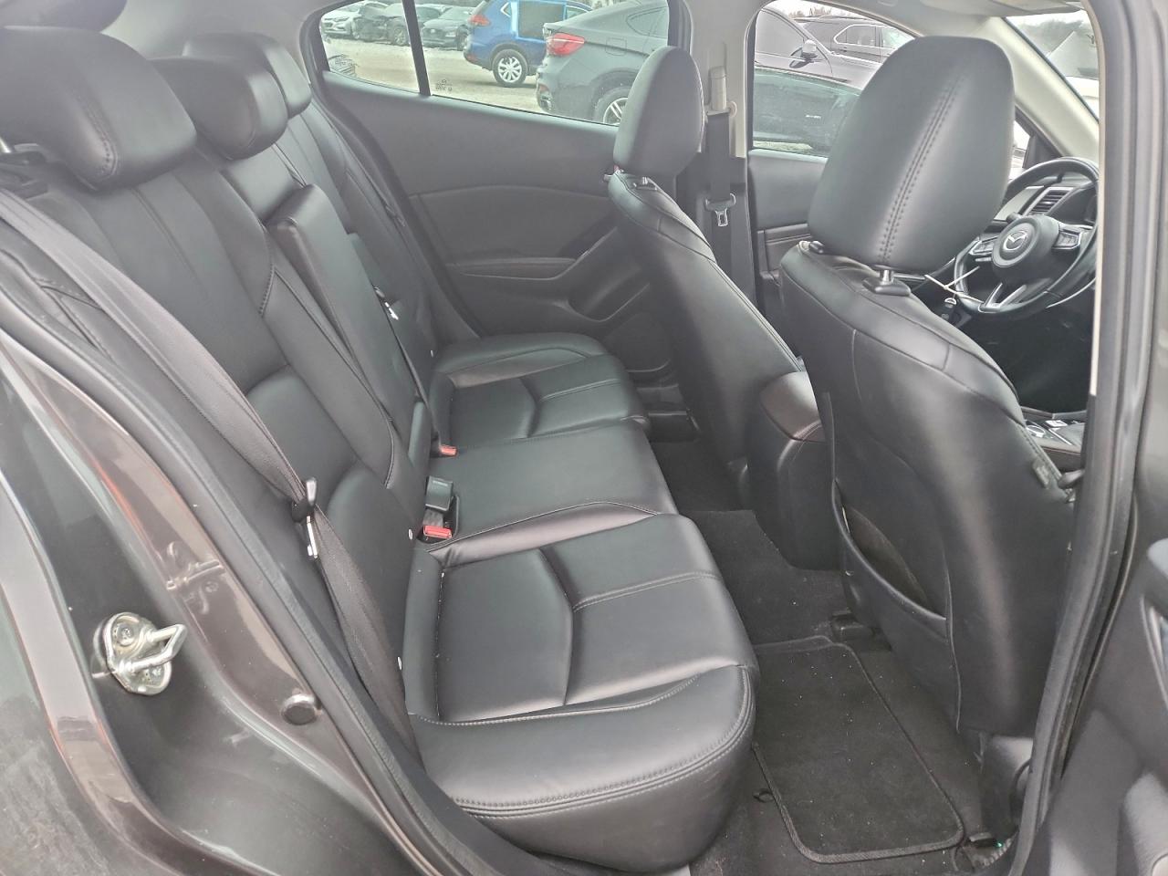 Mazda 3 Touring