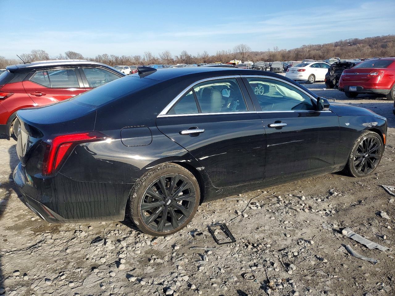 Cadillac CT4 Luxury +