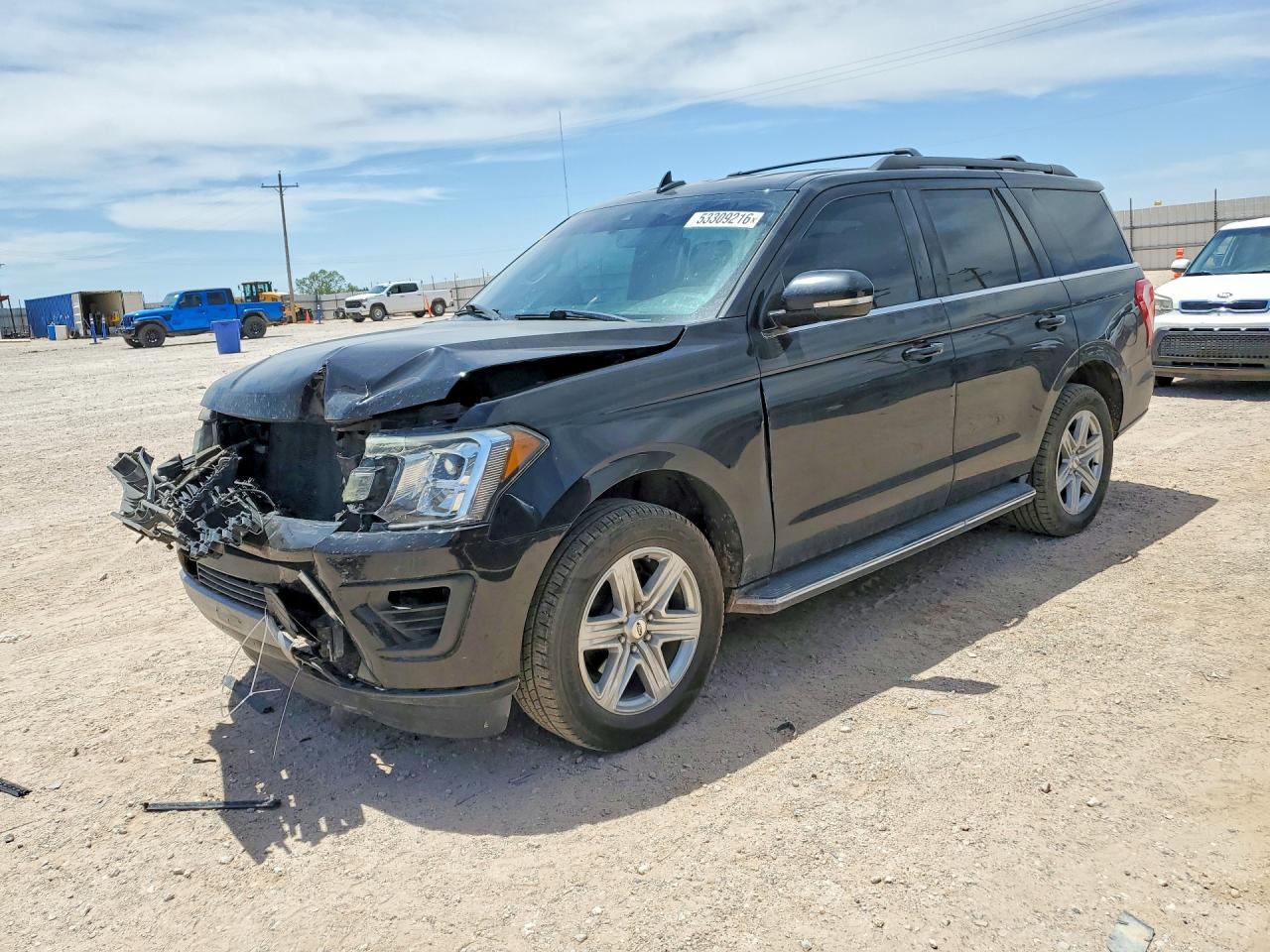Salvage Ford Expedition Image