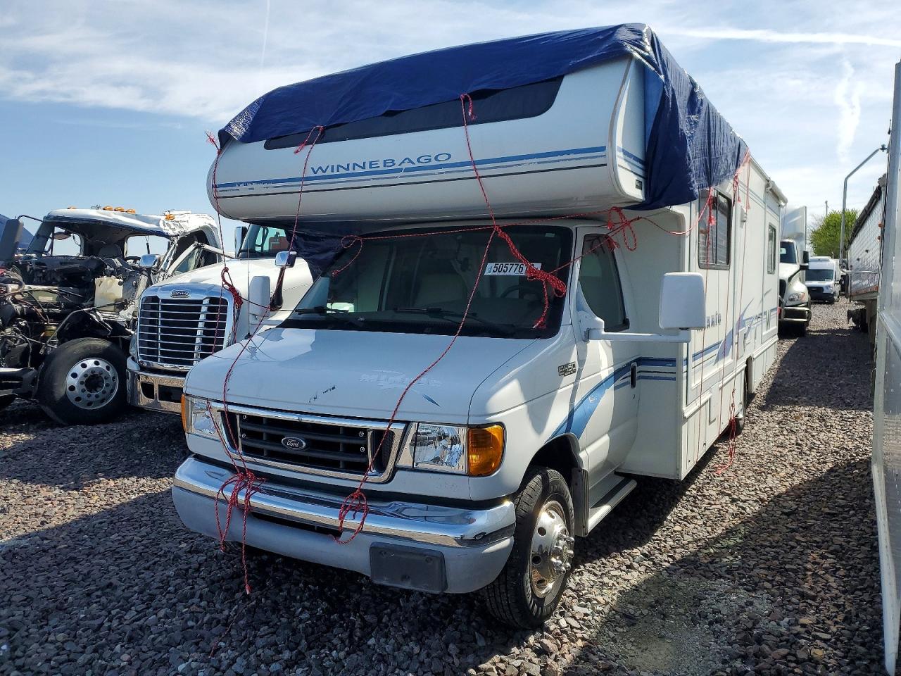 Ford Econoline E450 Super Duty Cutaway Van