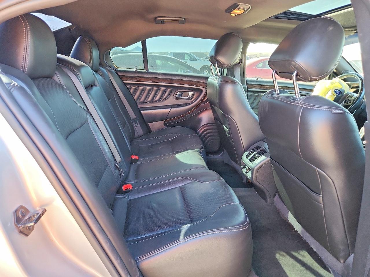 Ford Taurus Limited