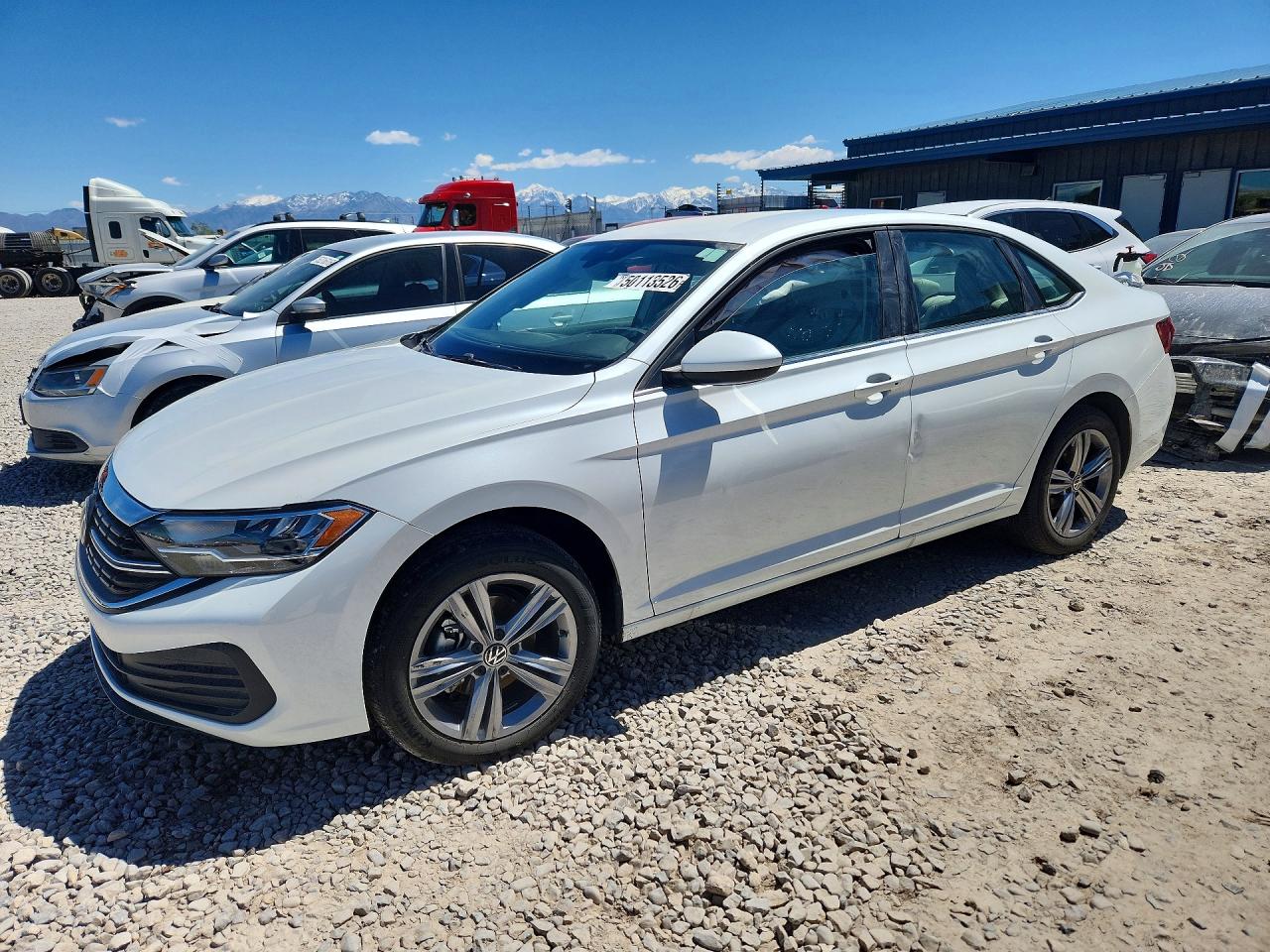 Salvage Volkswagen Jetta Image