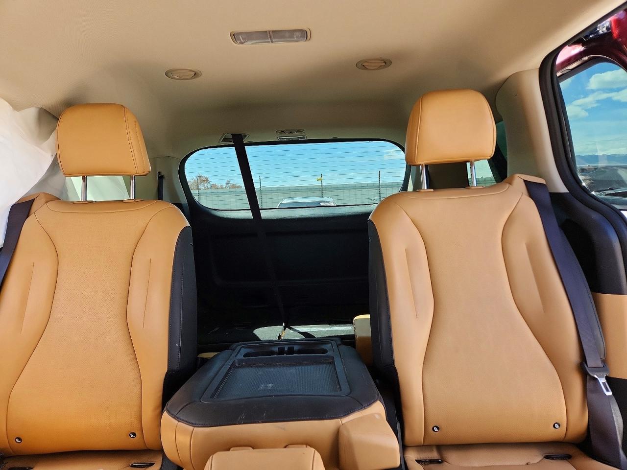 Kia Carnival Lx