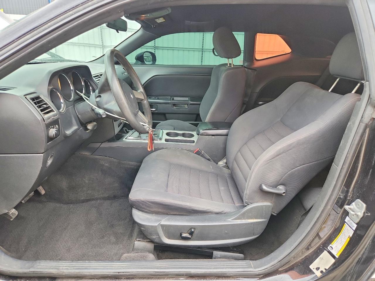 Dodge Challenger Se