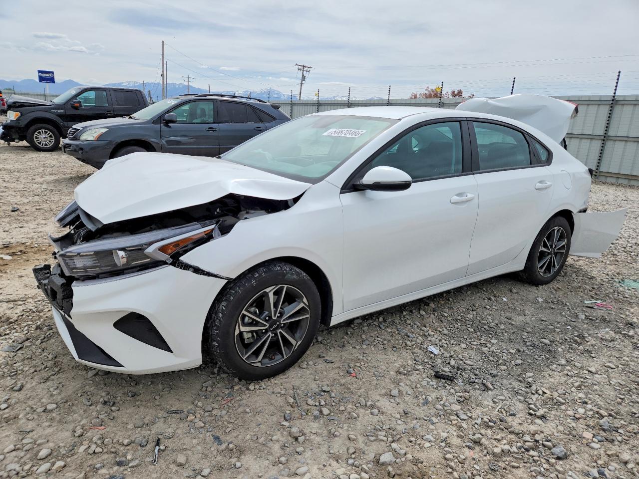 Salvage Kia Forte Image