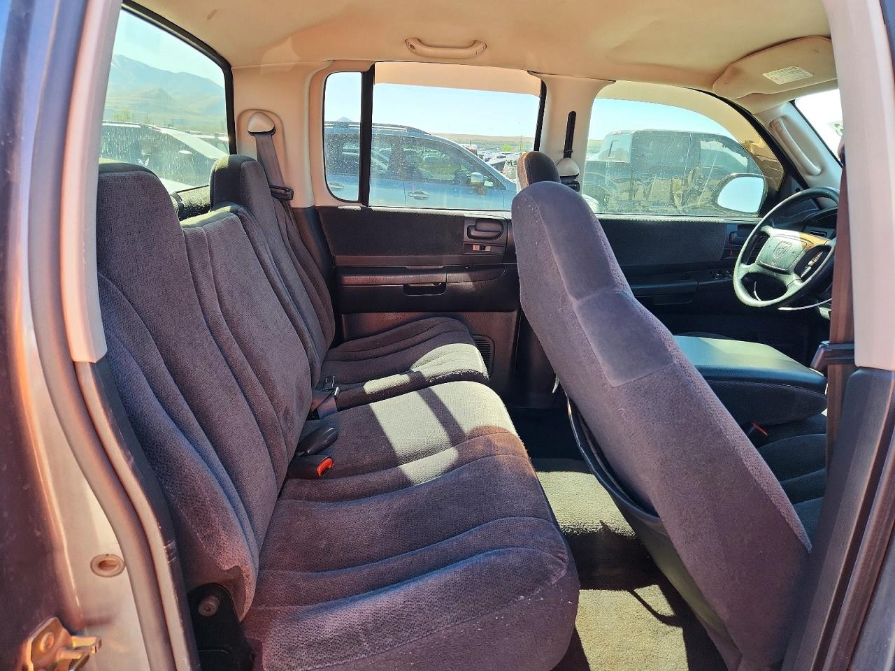 Dodge Dakota Quad Slt