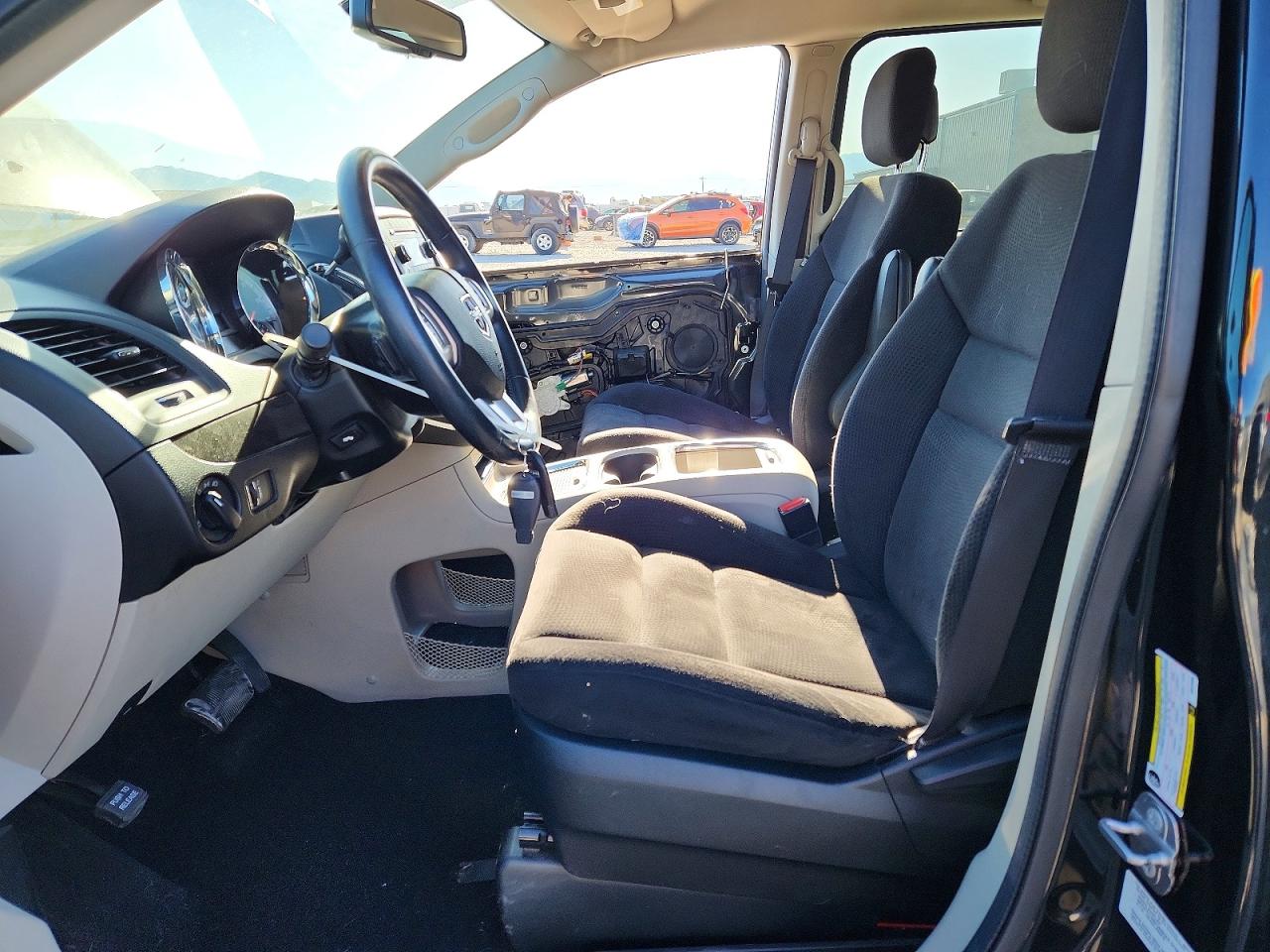 Dodge Caravan Sxt