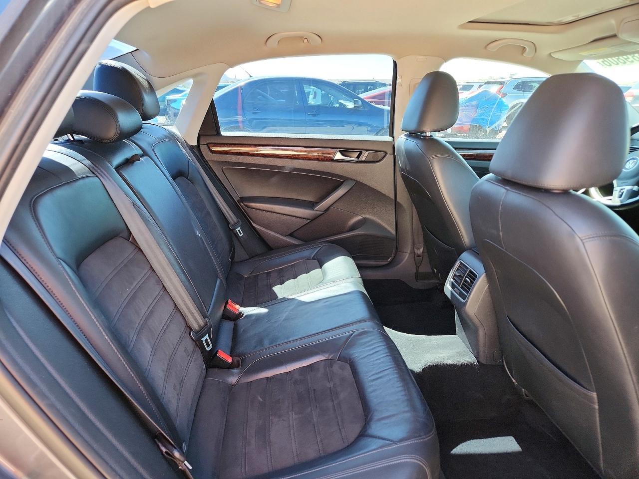Volkswagen Passat Sel