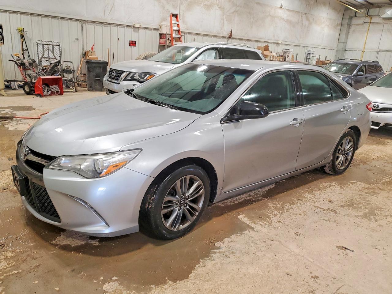 Salvage Toyota Camry Image