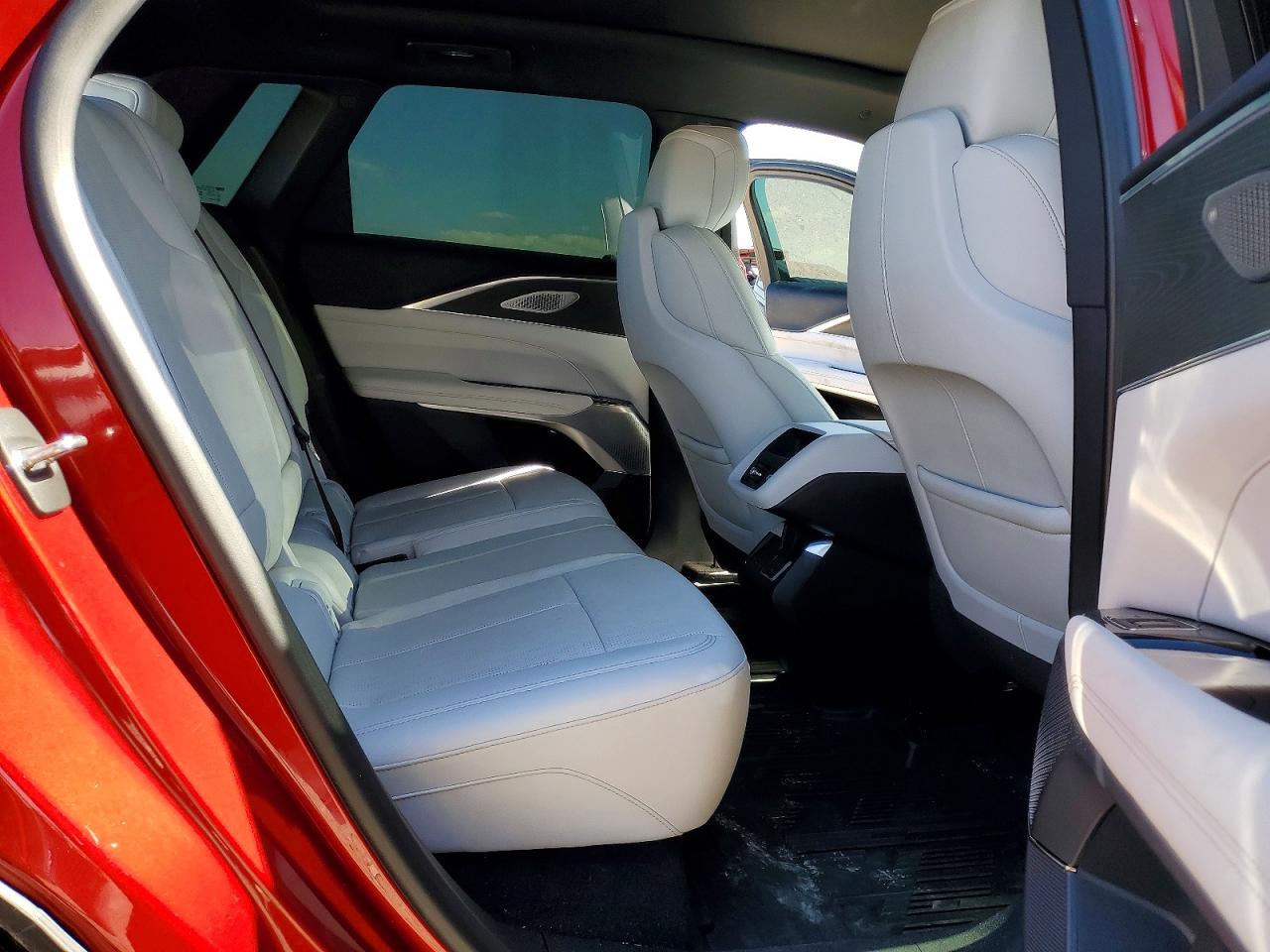 Cadillac LYRIQ Luxury