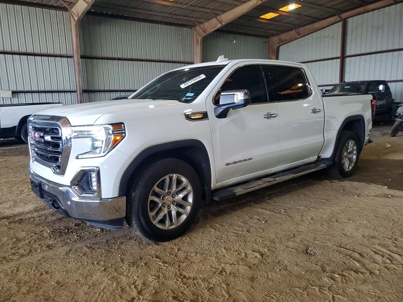 Salvage GMC Sierra Image