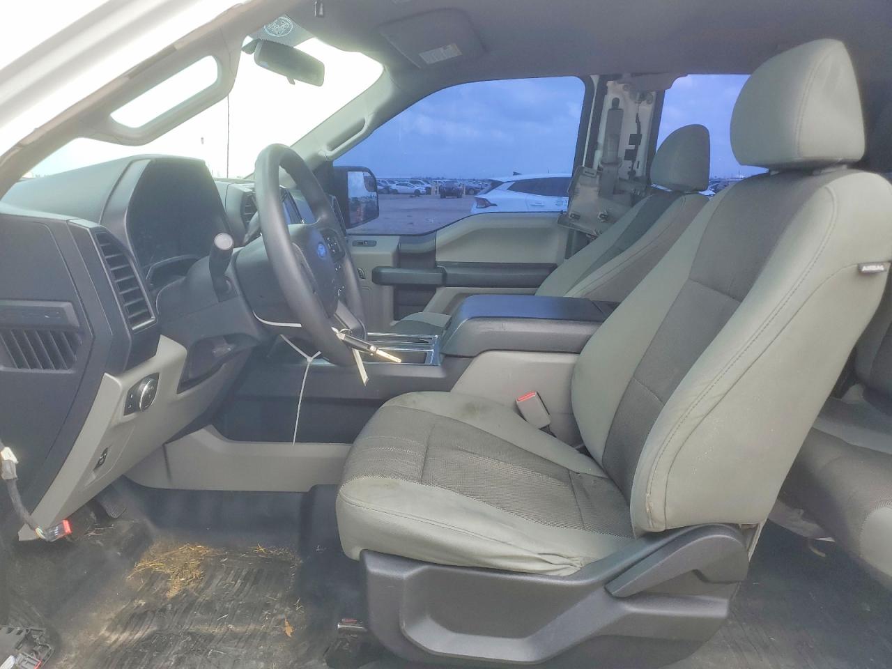 Ford F-150 Super Cab