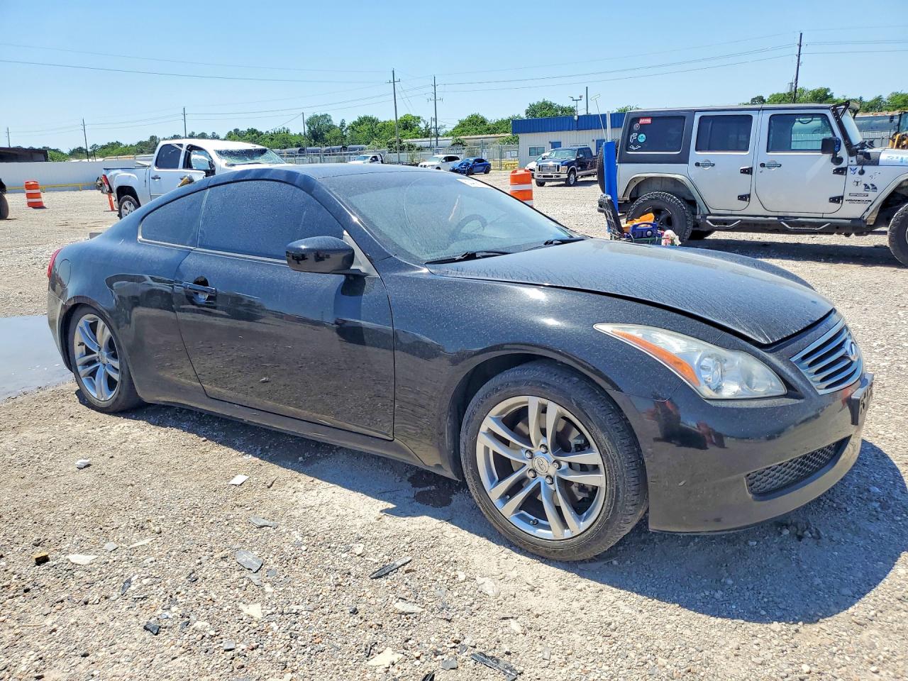 INFINITI G37 Base