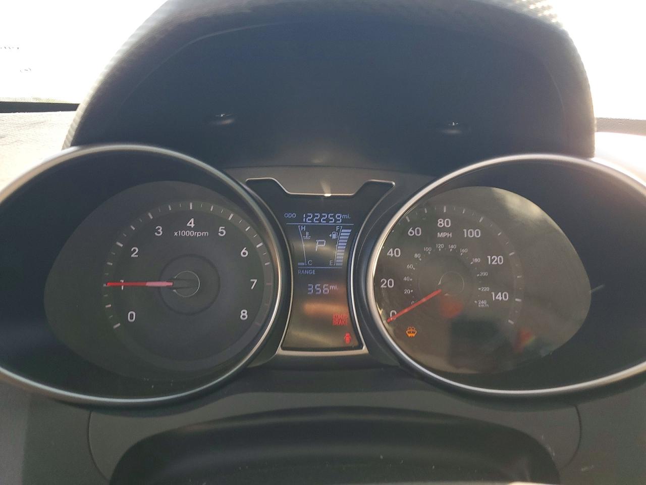 Hyundai VELOSTER Base