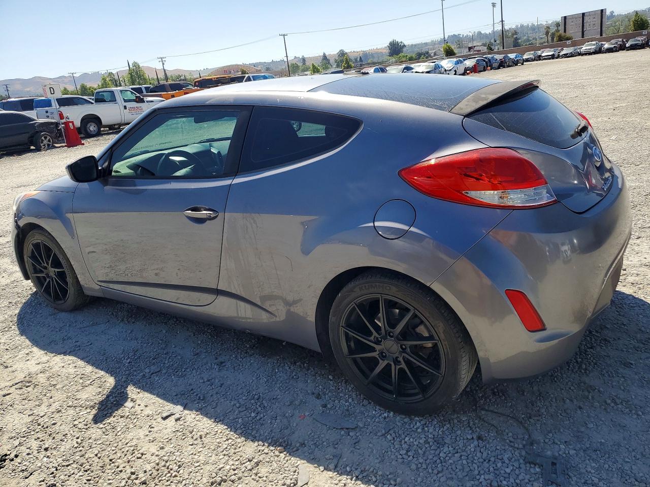 Hyundai VELOSTER Base