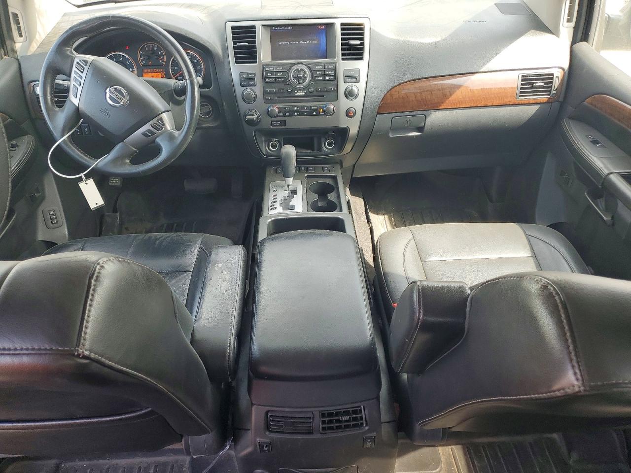 Nissan Armada Platinum