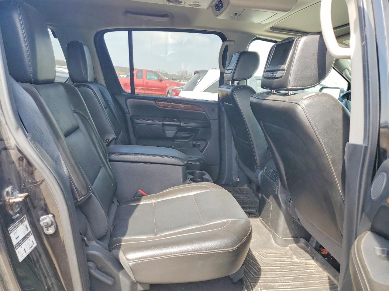 Nissan Armada Platinum