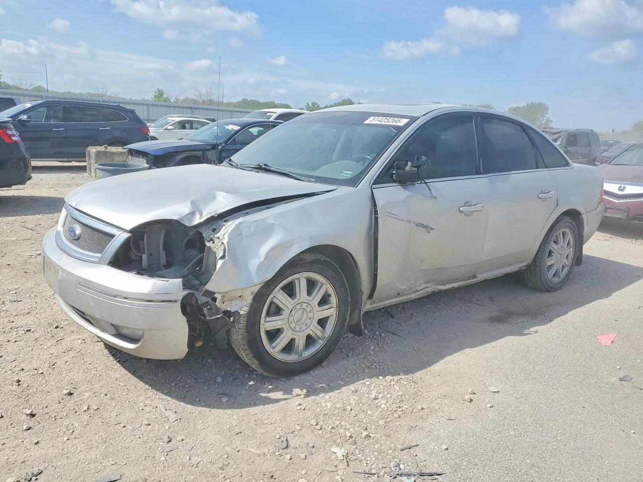Salvage Ford Five Hundr Image