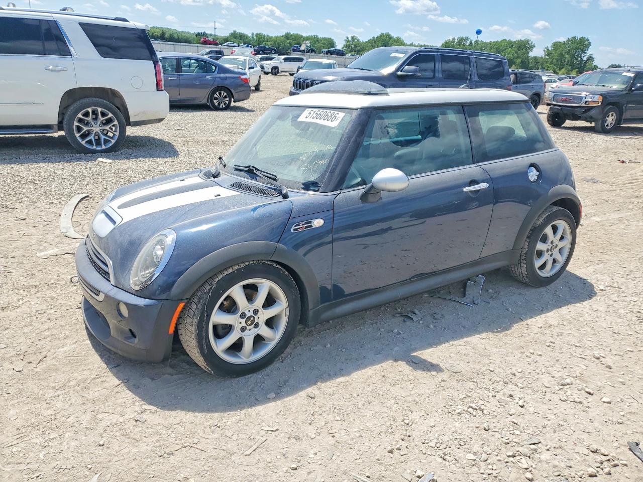 Salvage MINI Cooper Image