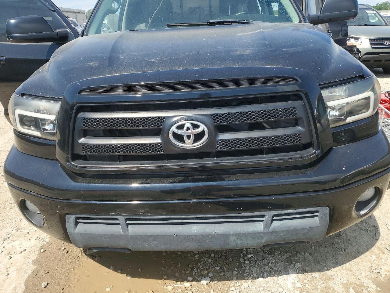 Toyota Tundra Double Cab Sr5