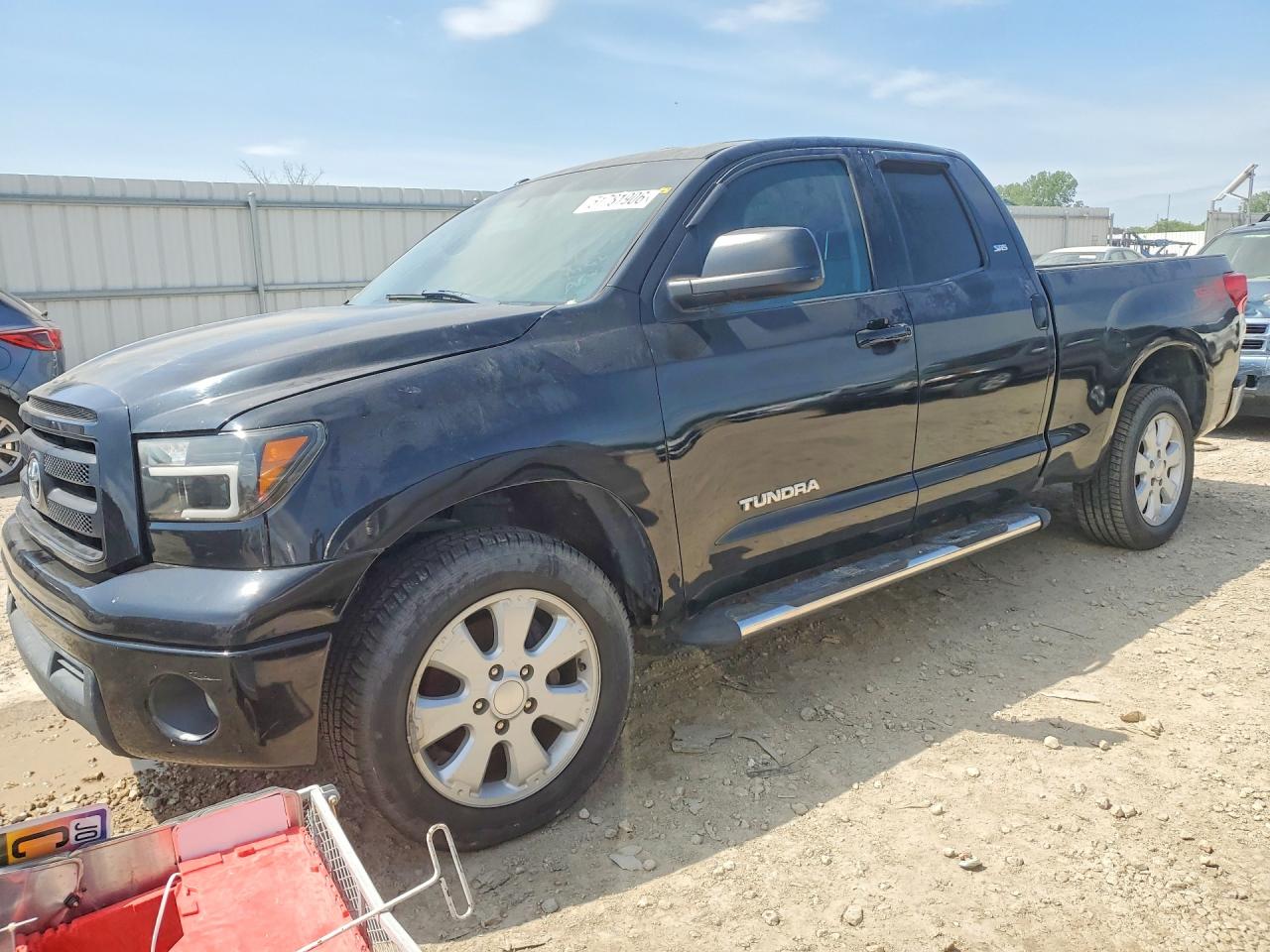 Salvage Toyota Tundra Image
