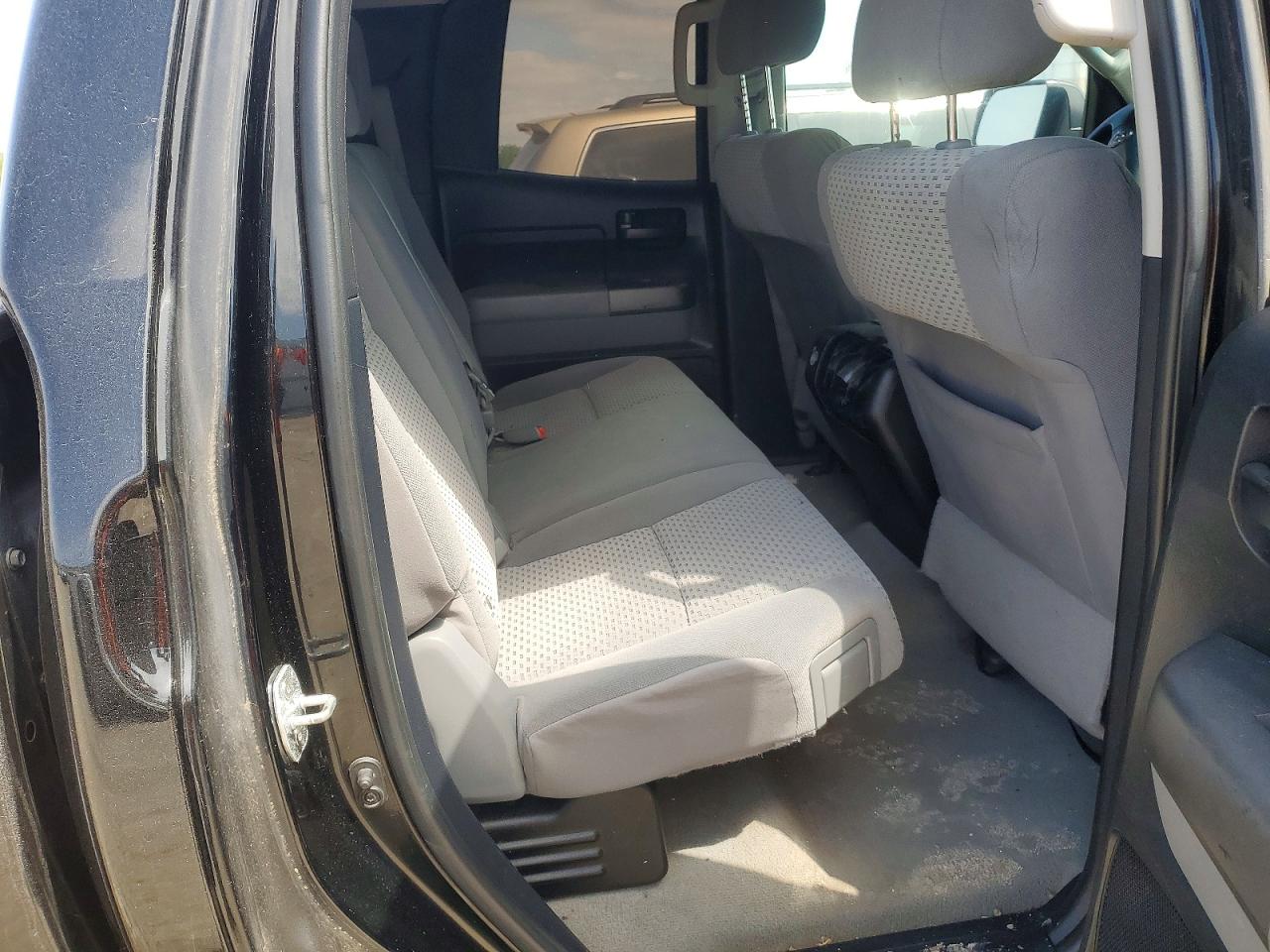 Toyota Tundra Double Cab Sr5