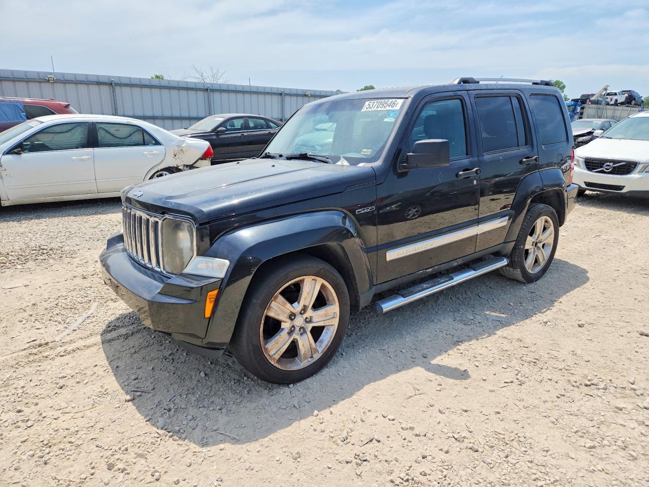 Salvage Jeep Liberty Image