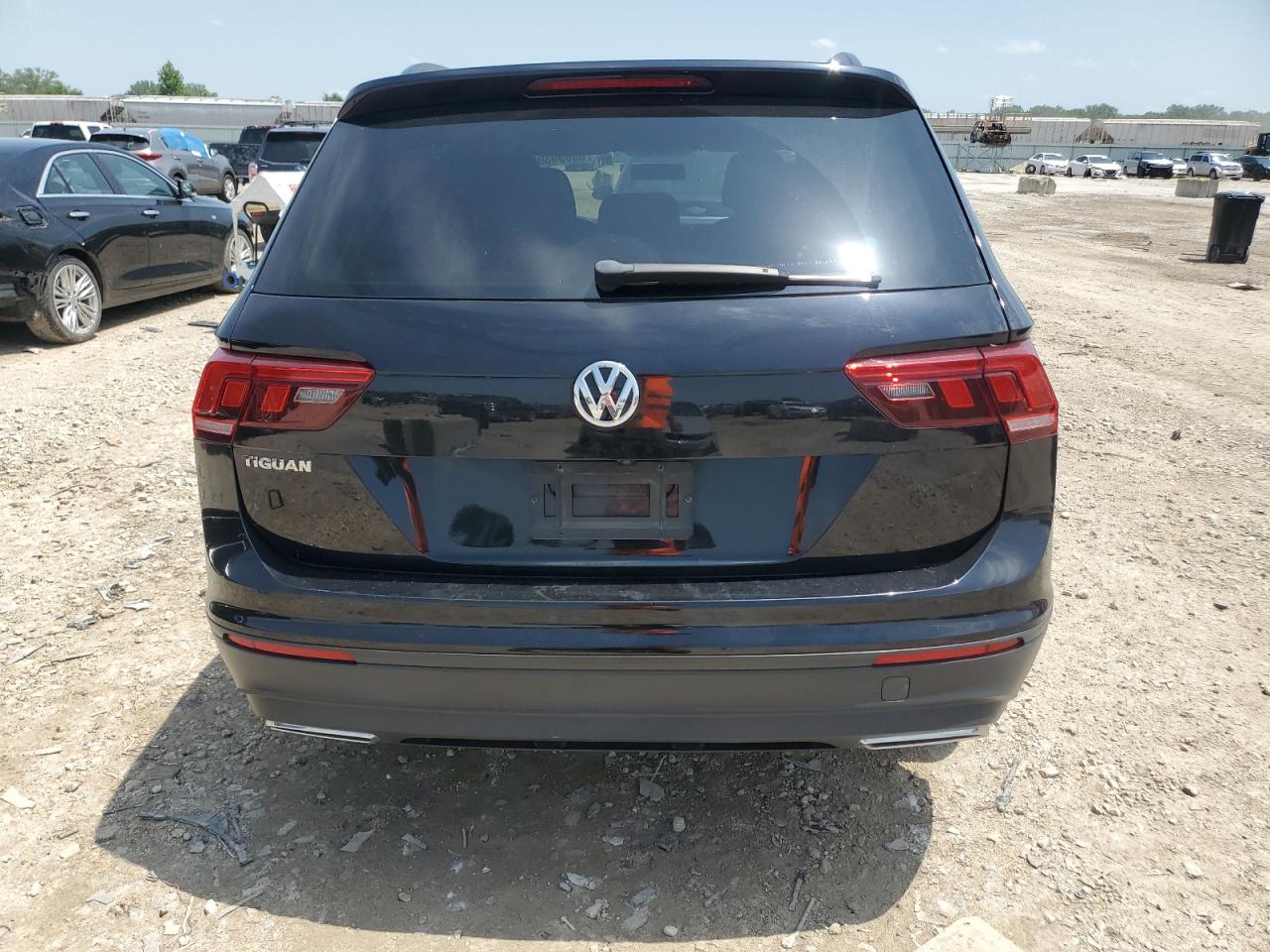 Volkswagen Tiguan S